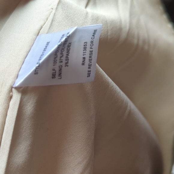 Embroidered Floral Button Detail Wrap Dress - Picture 11 of 12